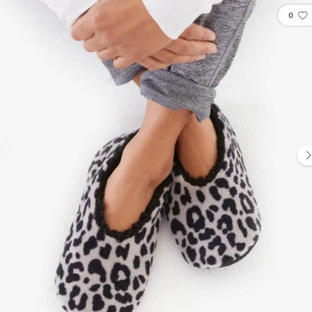 Isaac Mizrahi Printed Fleece Slipers